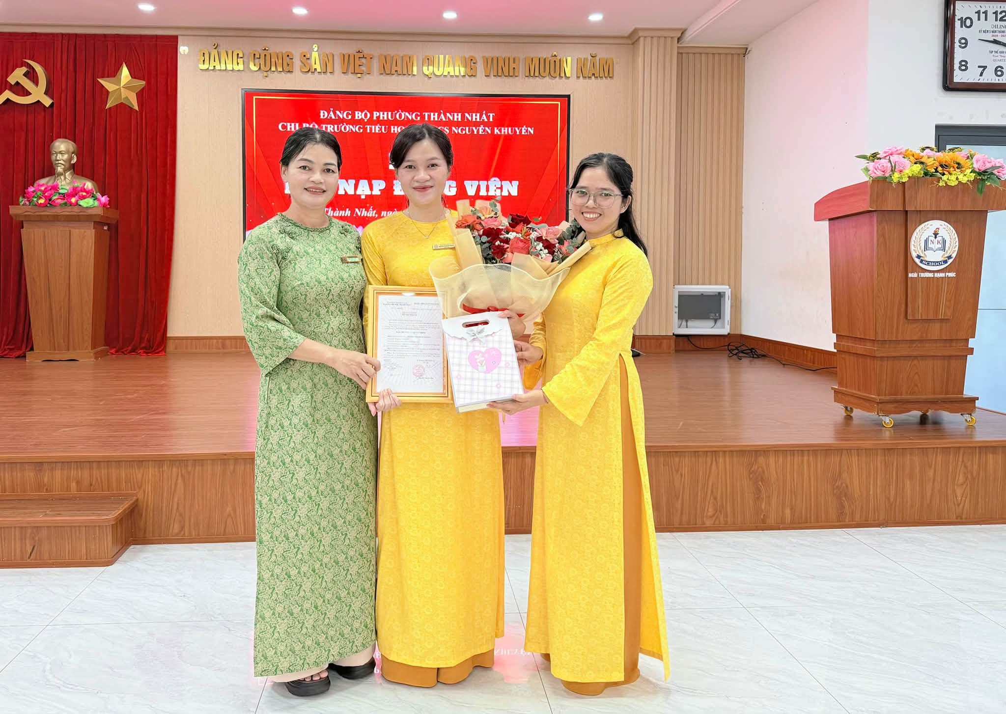 SINH HOẠT CHI BỘ THÁNG 10/2026